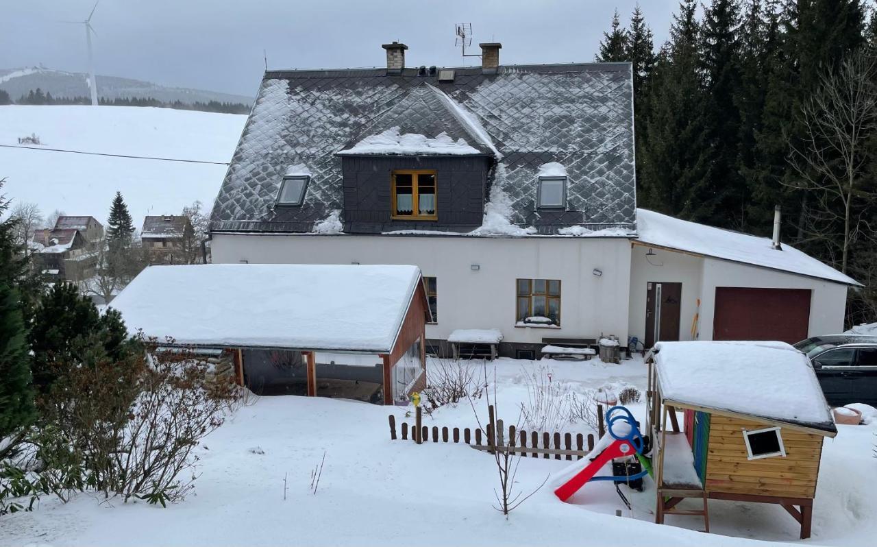 Hotel Wolf House Klinovec Loučná pod Klínovcem Exterior foto