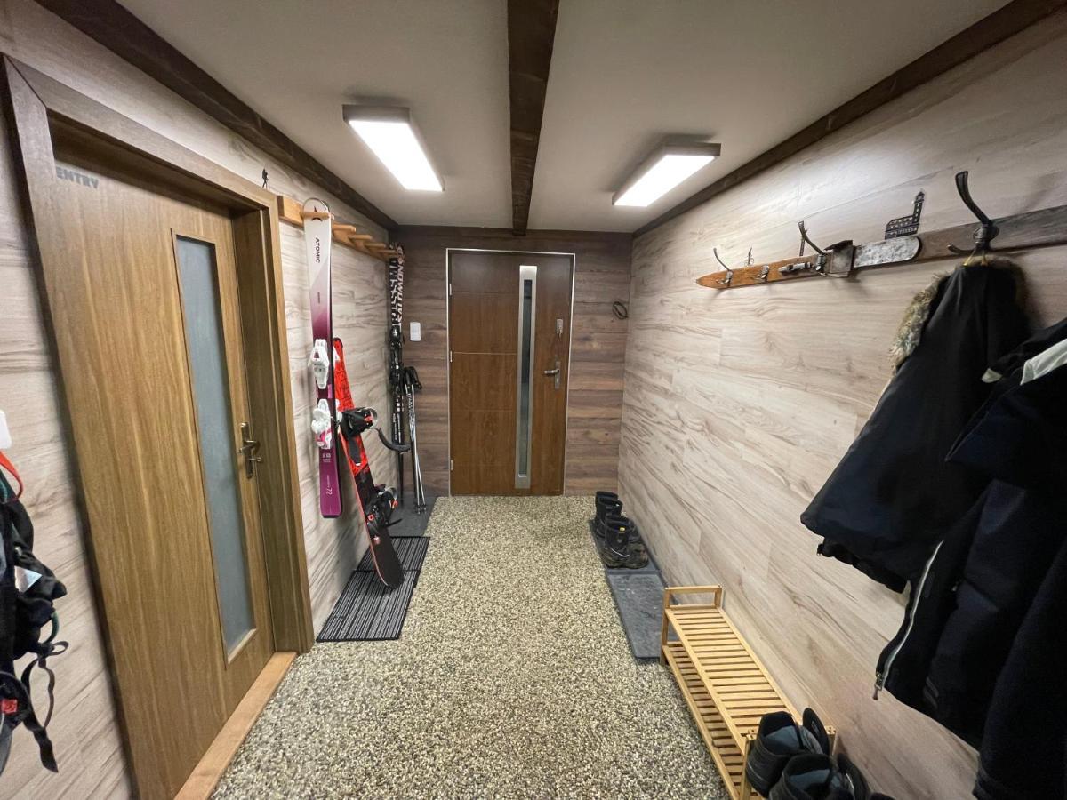 Hotel Wolf House Klinovec Loučná pod Klínovcem Exterior foto