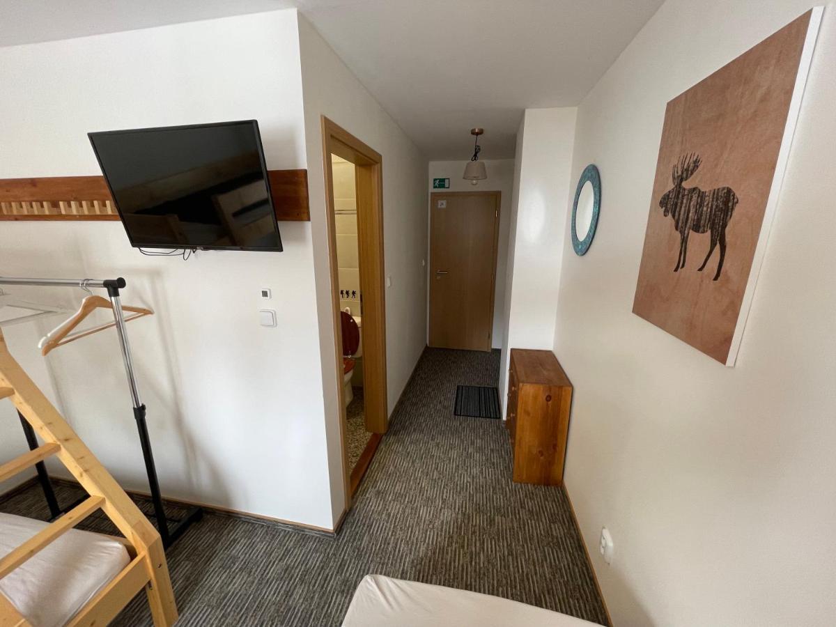 Hotel Wolf House Klinovec Loučná pod Klínovcem Exterior foto