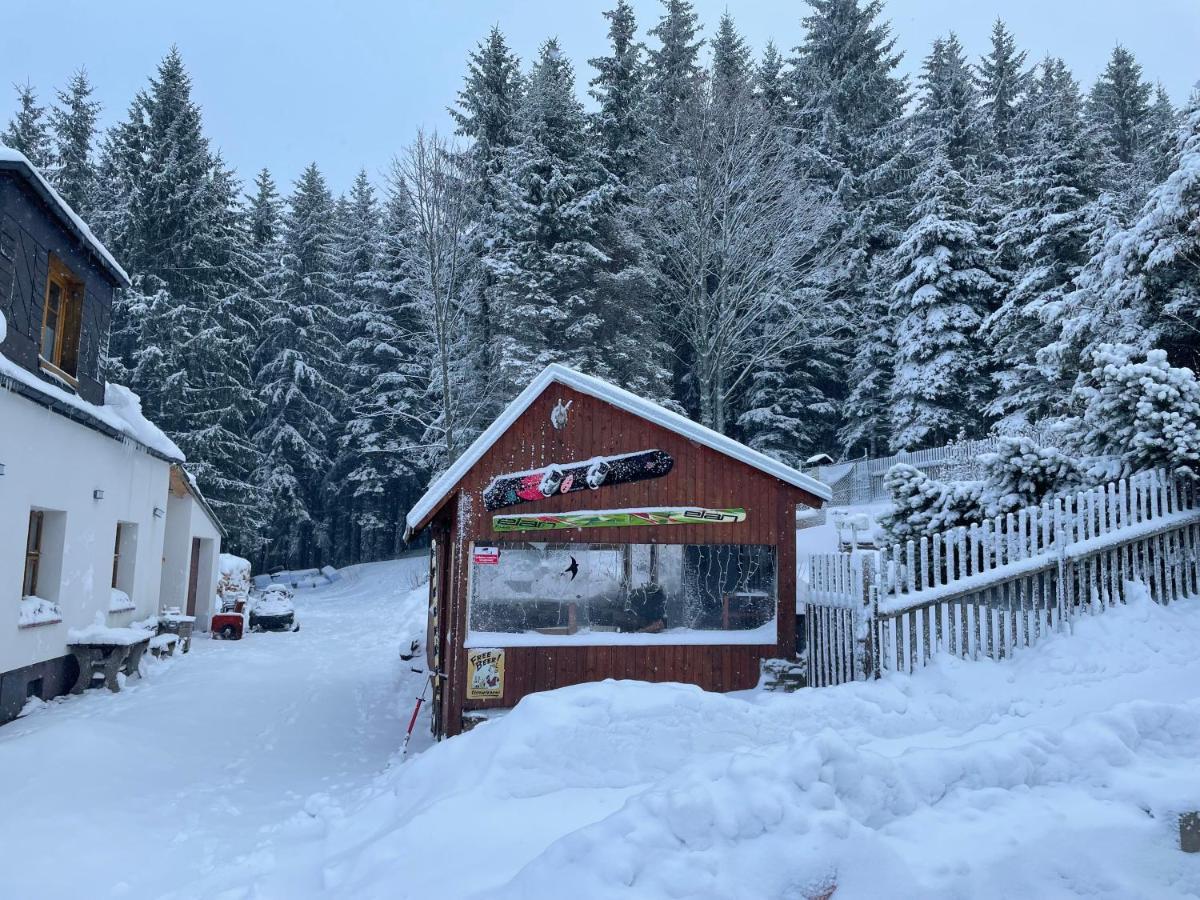 Hotel Wolf House Klinovec Loučná pod Klínovcem Exterior foto