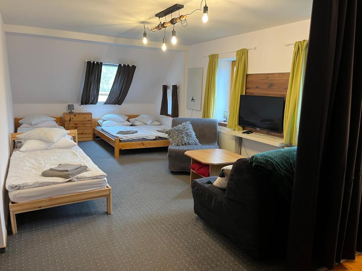 Hotel Wolf House Klinovec Loučná pod Klínovcem Exterior foto