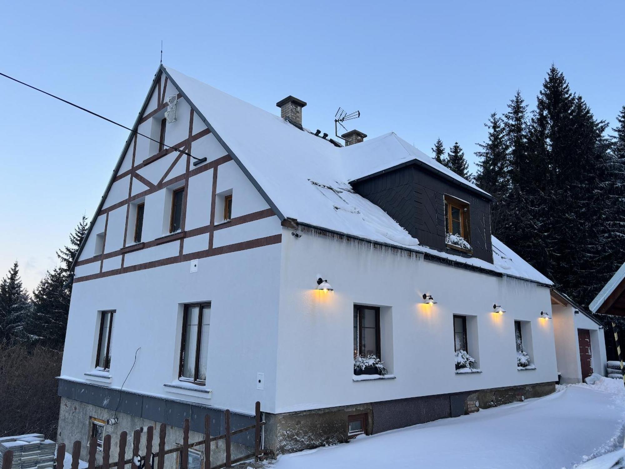 Hotel Wolf House Klinovec Loučná pod Klínovcem Exterior foto
